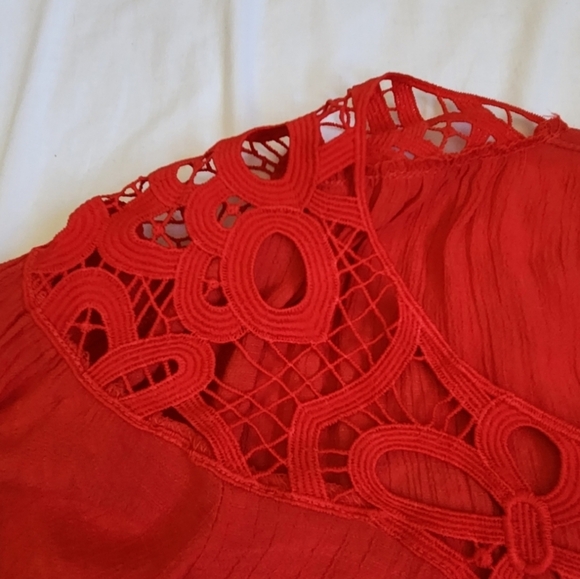 3/$15 Lane Bryant lace insert yoke blouse red lightweight textured fabric 18/20 - Picture 6 of 11